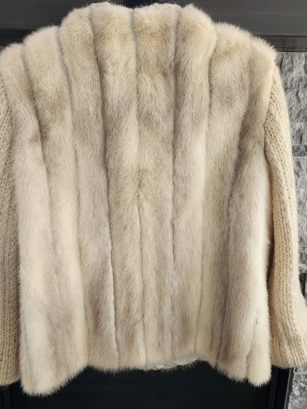 Women’s Cream Ribbed Cuff Knit Sweater